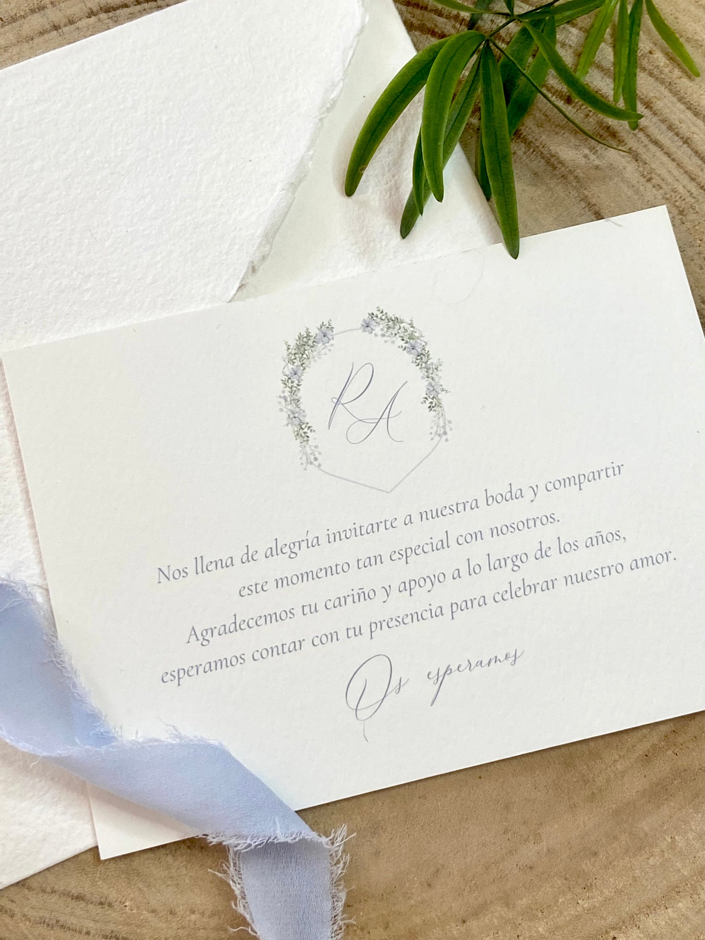 Tarjeta de Agradecimiento Boda ''Escudo Floral''