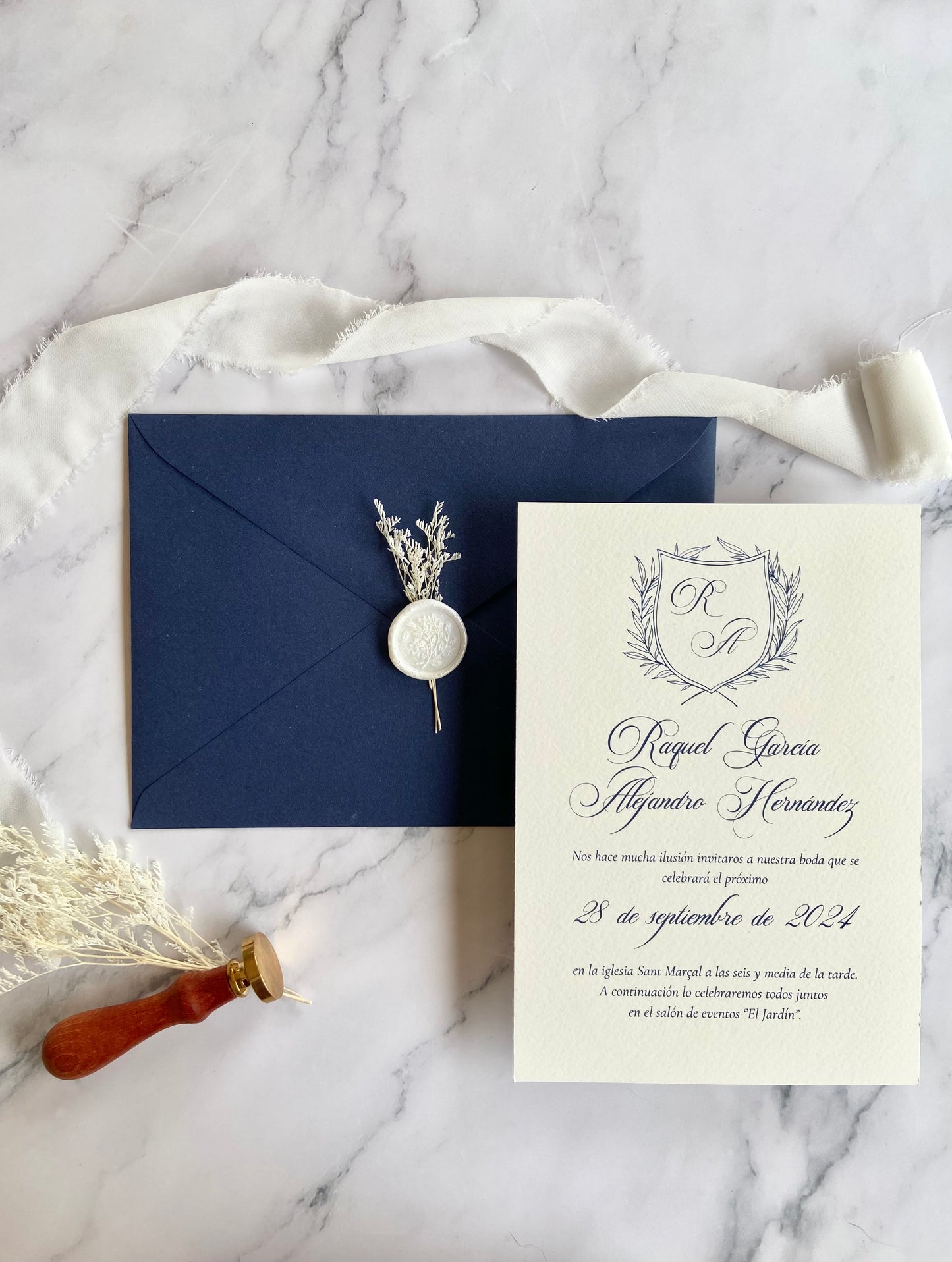 Invitación Boda ''Escudo Elegante''