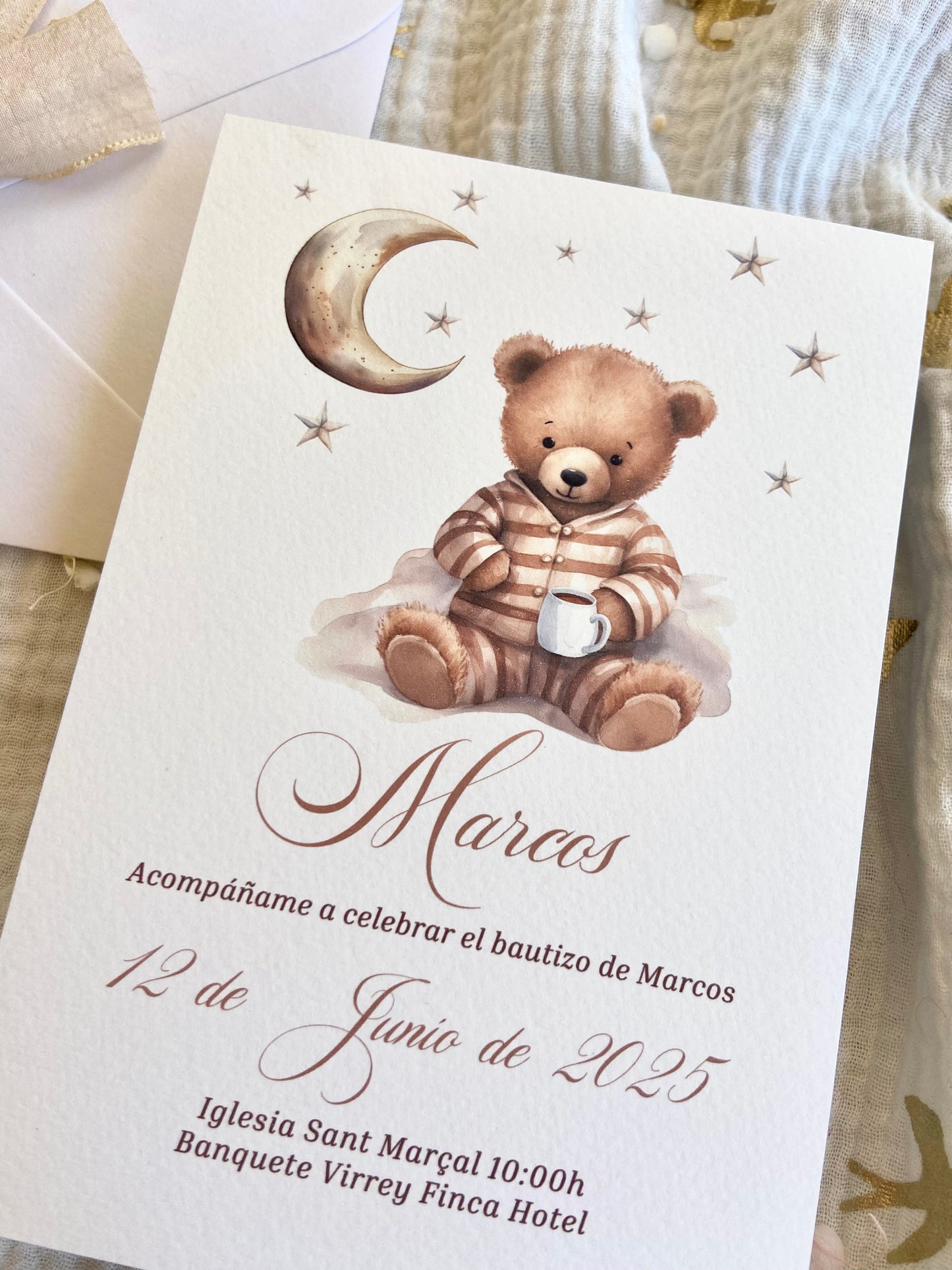 Invitación Bautizo "Osito Luna Beige"